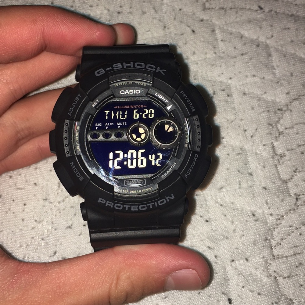 G-Shock GD-100